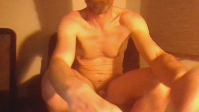 Tuttuio webcam model stream image