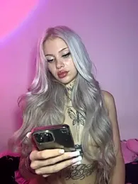 Julamayana webcam model stream image