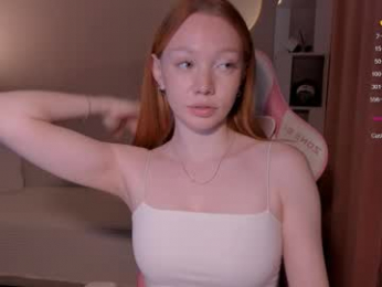 honeyautumn webcam chaturbate model stream image