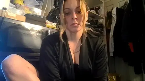 ShysluutGia webcam model stream image