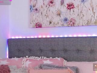 Antonella Lee webcam model stream image