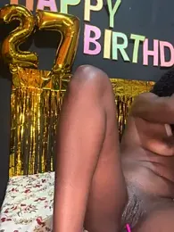 imsuziblack webcam stripchat model stream image