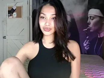 itsmekarinaaa webcam stripchat model stream image