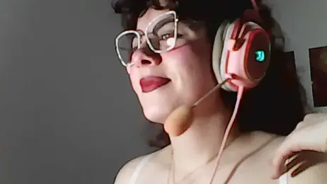 Owly_bloom webcam stripchat model stream image
