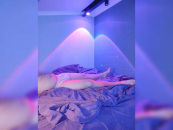 WILD-love-WILD webcam model stream image