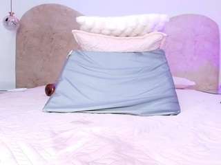 missfranyeli webcam model stream image