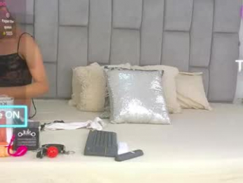 lunitadiva webcam model stream image