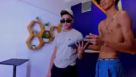 Play_boys_Hot2 webcam model stream image