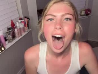 elliee81 webcam chaturbate model stream image