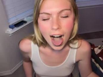 elliee81 webcam chaturbate model stream image