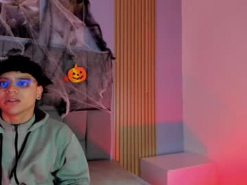 kandyfrees webcam model stream image