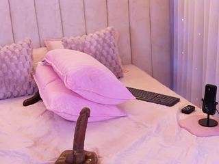 mssbombom webcam model stream image