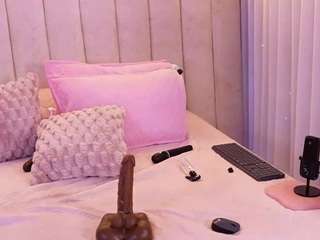 mssbombom webcam model stream image