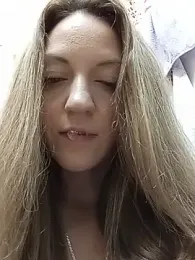 KattyLuuu webcam model stream image