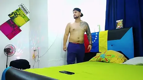 pitbullveryhot webcam model stream image