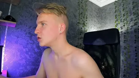 AlexxSweet webcam model stream image