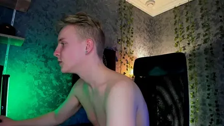 AlexxSweet webcam model stream image