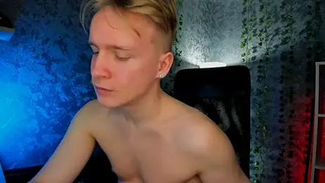 AlexxSweet webcam model stream image