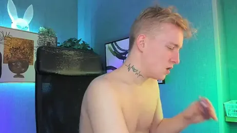 AlexxSweet webcam model stream image