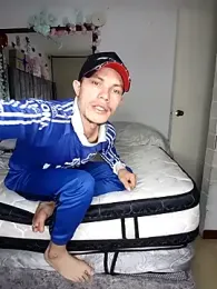 laura_arias018 webcam model stream image