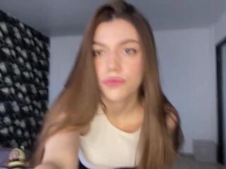Kit Mondejar webcam model stream image