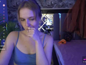 MaribelRiver webcam model stream image