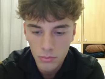 joel_friendly webcam model stream image