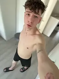 Sklave26Y webcam stripchat model stream image