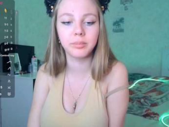 ViviVivienne webcam model stream image