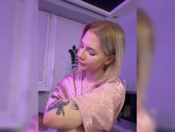 Millashaa webcam model stream image