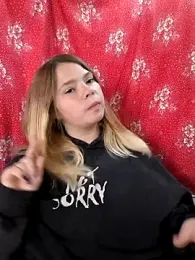 Zuli_Kiska webcam model stream image