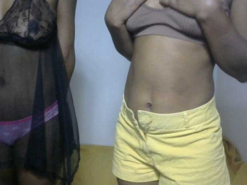 Twinsexgirl webcam model stream image