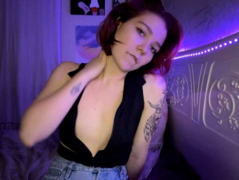 TraceyKalani webcam model stream image