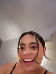 Aryrosee webcam model stream image