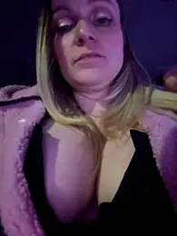 Bondgirl_013 webcam model stream image