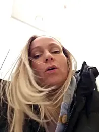 Bondgirl_013 webcam model stream image