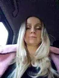 Bondgirl_013 webcam model stream image