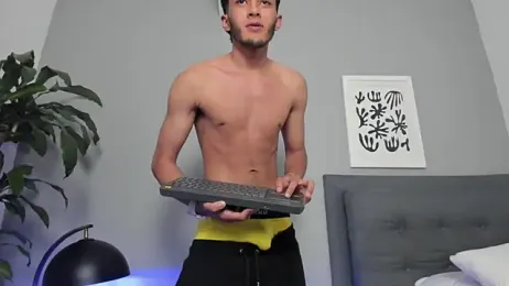 Tylerffoxx webcam model stream image