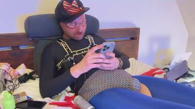 Rubberish187 webcam model stream image