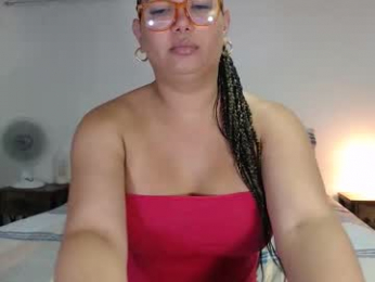 latinaflower_ts webcam model stream image