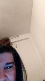 Betily webcam model stream image