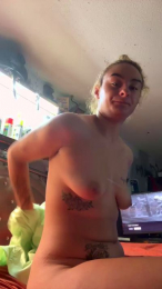 Lucindacloud9 webcam model stream image