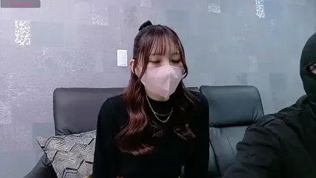 xMomosuke webcam model stream image