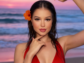 Bella webcam model stream image