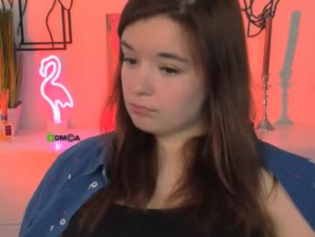 nika_still webcam model stream image