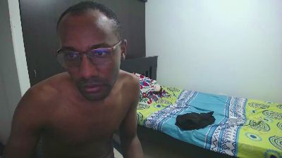 axel_rios_ webcam model stream image