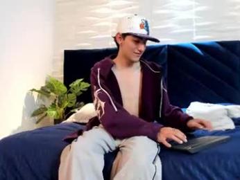 angel_marzel_ webcam model stream image