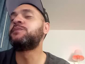 cloudyclearskies webcam chaturbate model stream image