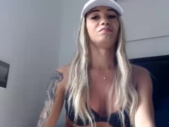 saragoddesshot webcam model stream image