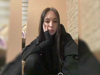 Hikikomori27 webcam model stream image